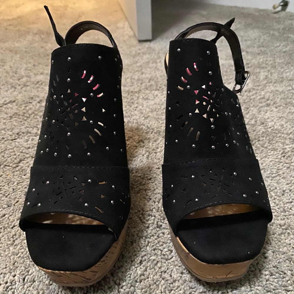 Wedge heels